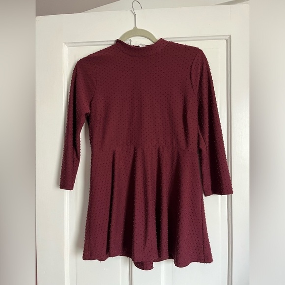 Motherhood Maternity Tops - Motherhood Maternity peplum top Small